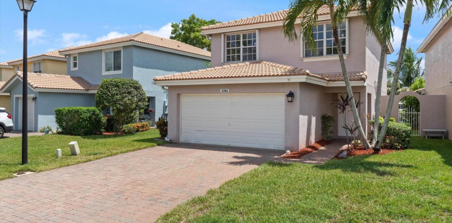 Casa en West Palm Beach, Florida 3 dormitorios, 166.85 m2 № 2273453
