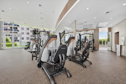 Copropriété à louer à Miami, Floride: 1 chambre, 98.38 m2 № 1929147 - photo 20