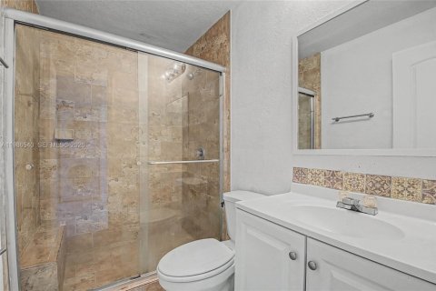 Купить кондоминиум в Майами, Флорида 2 спальни, 76.64м2, № 2046639 - фото 4