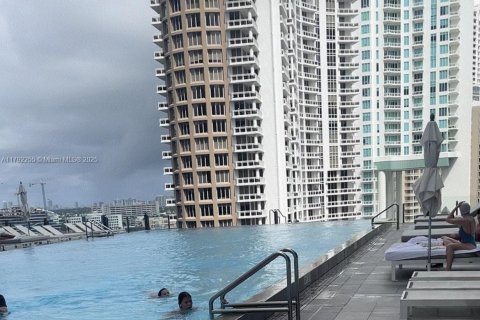 Condominio en venta en Miami, Florida, 3 dormitorios, 173.73 m2 № 2020557 - foto 21