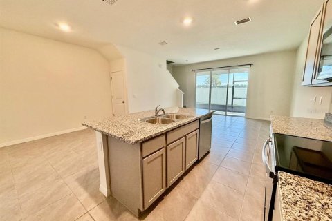Townhouse in Tampa, Florida 3 bedrooms, 158.58 sq.m. № 1880737 - photo 13