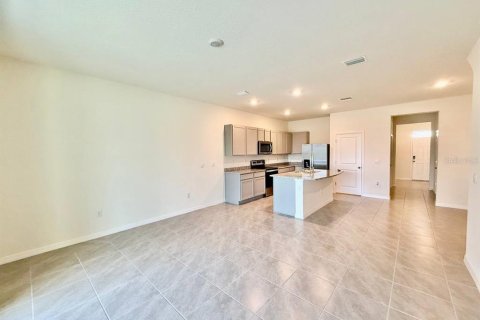 Townhouse in Tampa, Florida 3 bedrooms, 158.58 sq.m. № 1880737 - photo 10