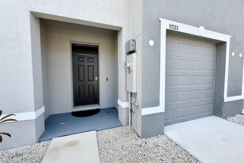 Townhouse in Tampa, Florida 3 bedrooms, 158.58 sq.m. № 1880737 - photo 3