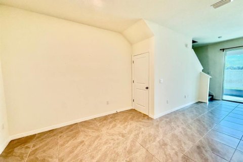 Townhouse in Tampa, Florida 3 bedrooms, 158.58 sq.m. № 1880737 - photo 8
