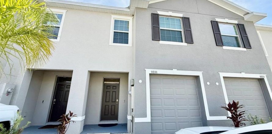 Adosado en Tampa, Florida 3 dormitorios, 158.58 m2 № 1880737