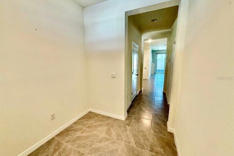 Townhouse in Tampa, Florida 3 bedrooms, 158.58 sq.m. № 1880737 - photo 4