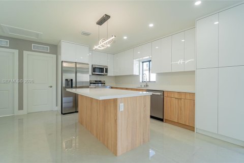 Купить виллу или дом в Майами, Флорида 4 спальни, 145.48м2, № 2050549 - фото 30