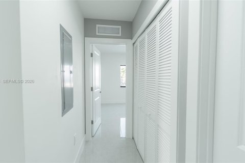 Купить виллу или дом в Майами, Флорида 4 спальни, 145.48м2, № 2050549 - фото 23