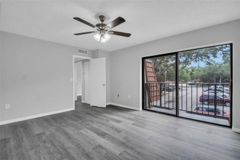 Townhouse in Palm Harbor, Florida 3 bedrooms, 146.04 sq.m. № 1679761 - photo 27
