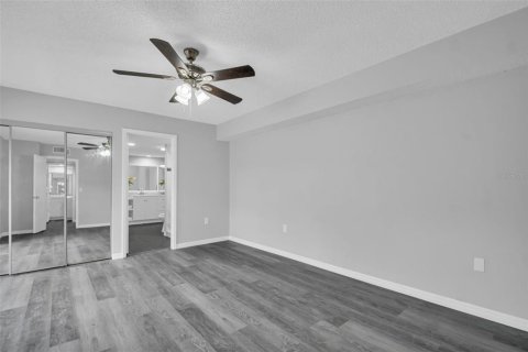 Townhouse in Palm Harbor, Florida 3 bedrooms, 146.04 sq.m. № 1679761 - photo 28