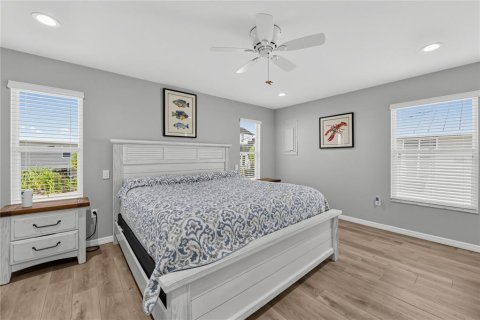 Villa ou maison à vendre à Holmes Beach, Floride: 3 chambres, 139.35 m2 № 2424015 - photo 10