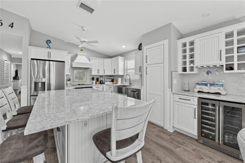 Villa ou maison à vendre à Holmes Beach, Floride: 3 chambres, 139.35 m2 № 2424015 - photo 5