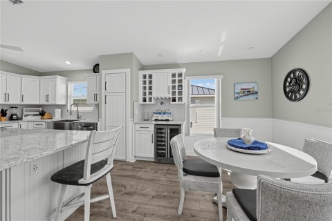 Villa ou maison à vendre à Holmes Beach, Floride: 3 chambres, 139.35 m2 № 2424015 - photo 8
