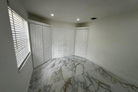 Apartment in Deerfield Beach, Florida 2 bedrooms, 104.61 sq.m. № 2083522 - photo 14