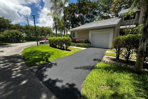 Apartment in Deerfield Beach, Florida 2 bedrooms, 104.61 sq.m. № 2083522 - photo 7