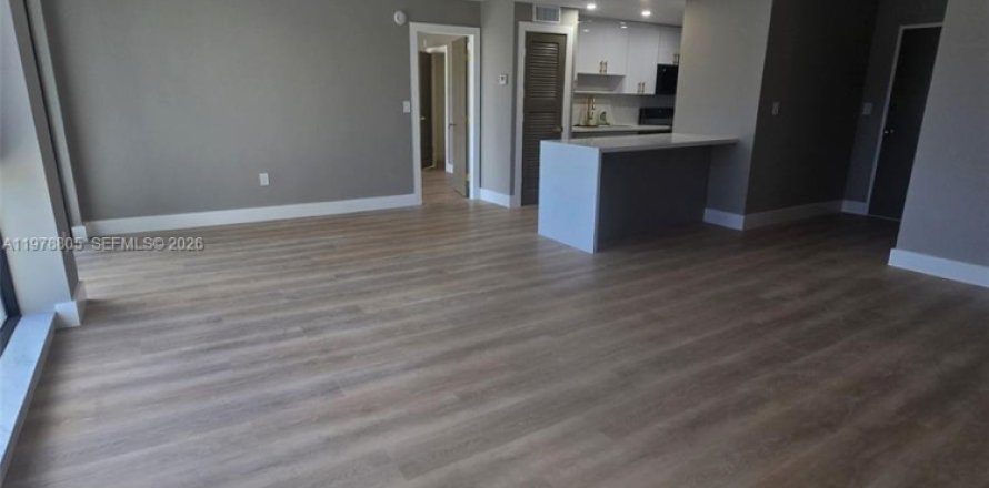 Condo in Bay Harbor Islands, Florida, 1 bedroom  № 2044543