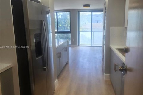 Condo in Bay Harbor Islands, Florida, 1 bedroom  № 2044543 - photo 4