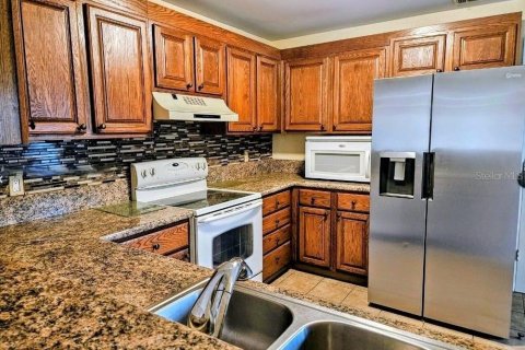 Villa ou maison à vendre à Kissimmee, Floride: 3 chambres, 123.19 m2 № 1771178 - photo 17
