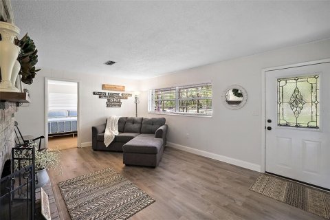 Casa en venta en Summerfield, Florida, 3 dormitorios, 159.42 m2 № 2259419 - foto 6