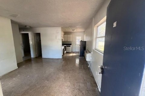 Снять в аренду квартиру в Уайлдвуд, Флорида 1 комната, 62.43м2, № 1750848 - фото 4