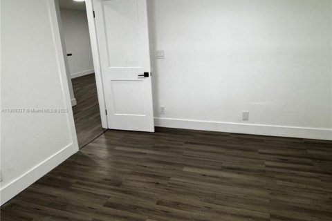 Copropriété à vendre à Lauderhill, Floride: 2 chambres, 91.04 m2 № 1965335 - photo 12