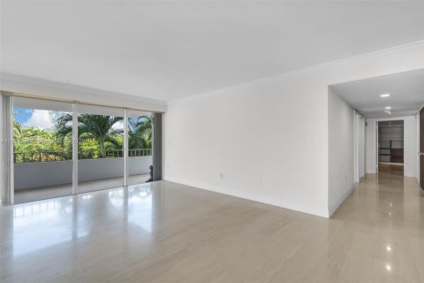 Купить кондоминиум в Ки-Бискейн, Флорида 3 спальни, 179.3м2, № 1932209 - фото 5