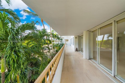 Купить кондоминиум в Ки-Бискейн, Флорида 3 спальни, 179.3м2, № 1932209 - фото 26