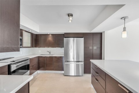 Купить кондоминиум в Ки-Бискейн, Флорида 3 спальни, 179.3м2, № 1932209 - фото 11