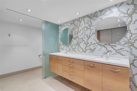 Купить кондоминиум в Ки-Бискейн, Флорида 3 спальни, 179.3м2, № 1932209 - фото 22