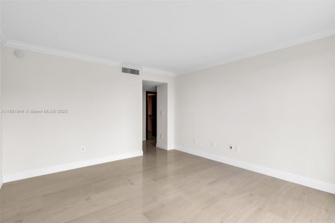 Купить кондоминиум в Ки-Бискейн, Флорида 3 спальни, 179.3м2, № 1932209 - фото 21