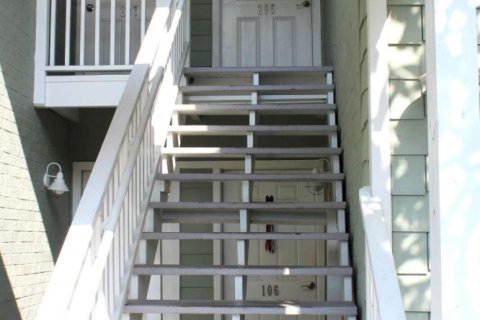 Condominio en venta en Jacksonville, Florida, 2 dormitorios, 88.26 m2 № 767267 - foto 1