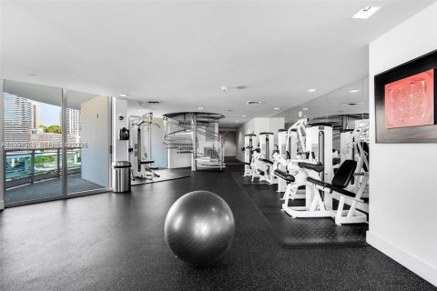 Condominio en venta en Miami, Florida, 2 dormitorios, 86.86 m2 № 2056396 - foto 10