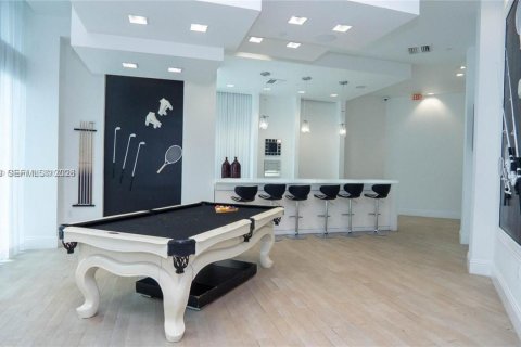 Condominio en venta en Miami, Florida, 2 dormitorios, 86.86 m2 № 2056396 - foto 9