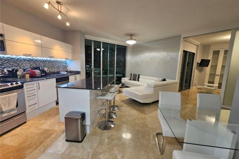 Condominio en venta en Miami, Florida, 2 dormitorios, 86.86 m2 № 2056396 - foto 24
