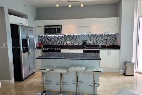 Condominio en venta en Miami, Florida, 2 dormitorios, 86.86 m2 № 2056396 - foto 22