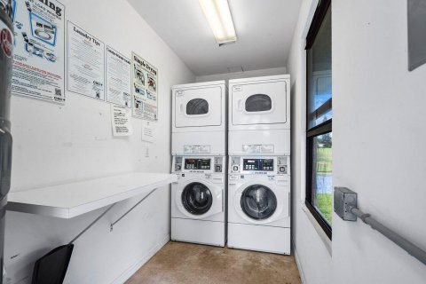 Condo in Delray Beach, Florida, 1 bedroom  № 775376 - photo 1
