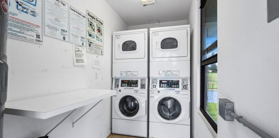 Condo in Delray Beach, Florida, 1 bedroom  № 775376