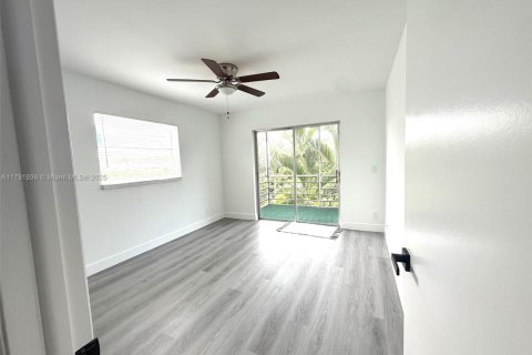 Condo in Delray Beach, Florida, 2 bedrooms  № 1664934 - photo 13
