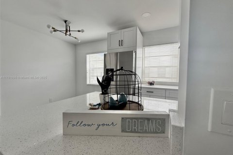 Condo in Delray Beach, Florida, 2 bedrooms  № 1664934 - photo 2