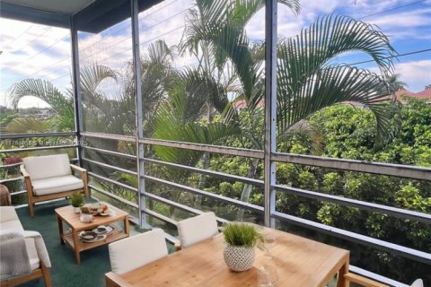Condo in Delray Beach, Florida, 2 bedrooms  № 1664934 - photo 27