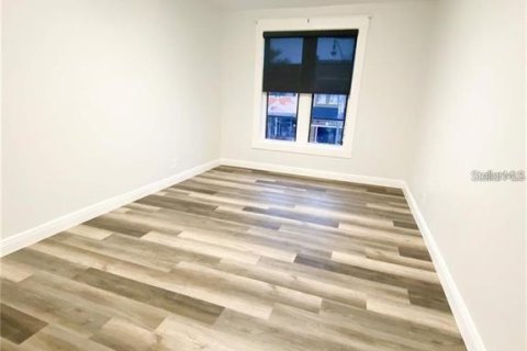 Commercial property in Kissimmee, Florida 642.14 sq.m. № 2235303 - photo 3