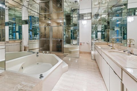 Copropriété à louer à Bal Harbour, Floride: 3 chambres, 218.6 m2 № 1936500 - photo 22