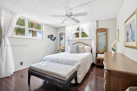 Condominio en venta en Pembroke Pines, Florida, 2 dormitorios, 108.7 m2 № 1972364 - foto 10