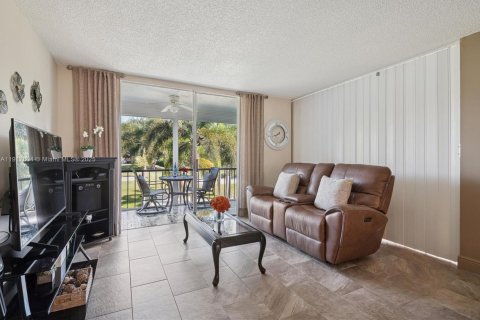 Condominio en venta en Pembroke Pines, Florida, 2 dormitorios, 108.7 m2 № 1972364 - foto 7