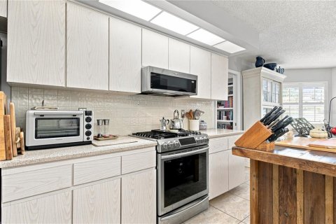 Villa ou maison à vendre à Weeki Wachee, Floride: 3 chambres, 168.43 m2 № 2349810 - photo 21