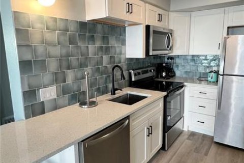 Снять в аренду квартиру в Сарасота, Флорида 1 комната, 55.74м2, № 2097308 - фото 4