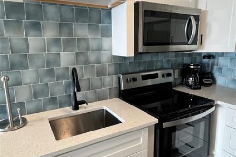 Снять в аренду квартиру в Сарасота, Флорида 1 комната, 55.74м2, № 2097308 - фото 5