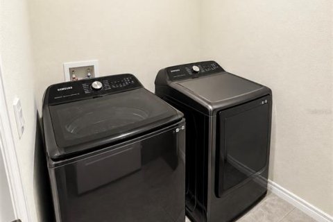 Villa ou maison à vendre à Sanford, Floride: 4 chambres, 210.05 m2 № 2432716 - photo 24