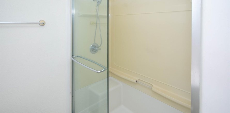 House in Boynton Beach, Florida 2 bedrooms, 122.35 sq.m. № 1056882