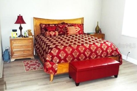 Снять в аренду виллу или дом в Уимаума, Флорида 9 комнат, 162.3м2, № 2106080 - фото 18